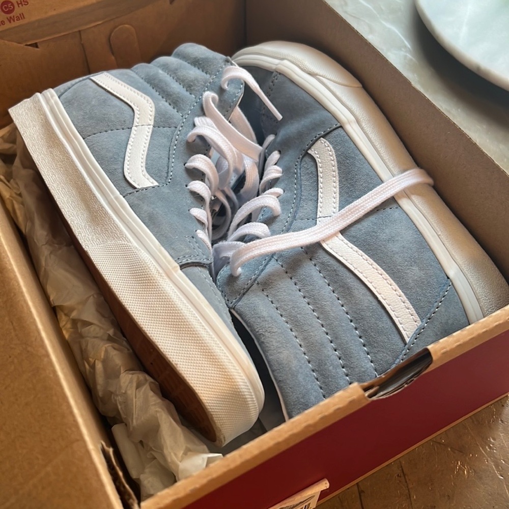 Brand New Blue Suede Vans Women’s